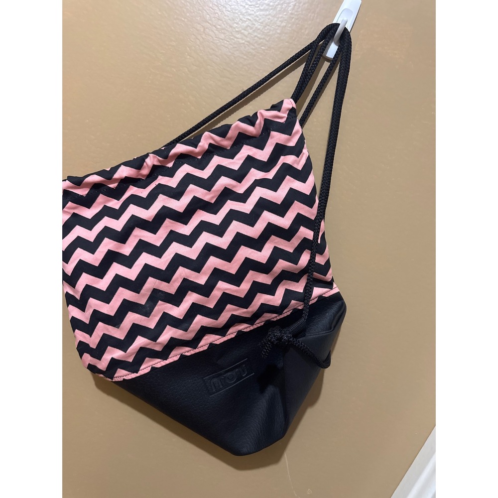 Drawstring Backpack Women OS Pink Black Good Chevron Cinch Bag